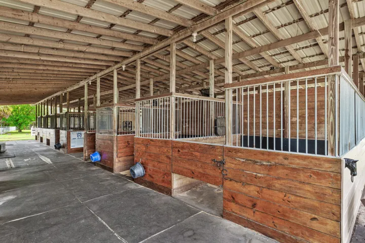 045-2749ARoad-LoxahatcheeGroves-FL-33470