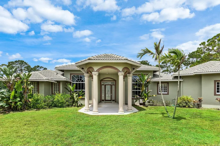 004-2749ARoad-LoxahatcheeGroves-FL-33470