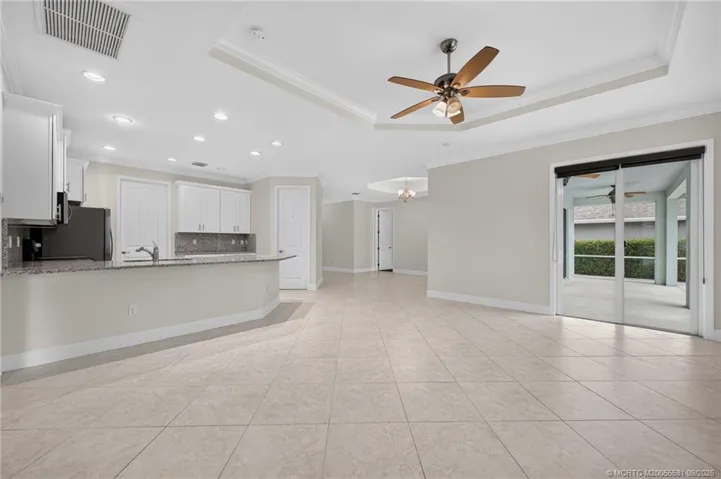 Living Room/Kitchen