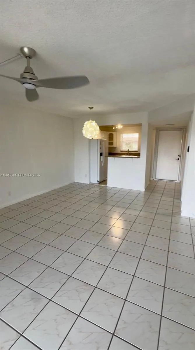 Living/Dining area