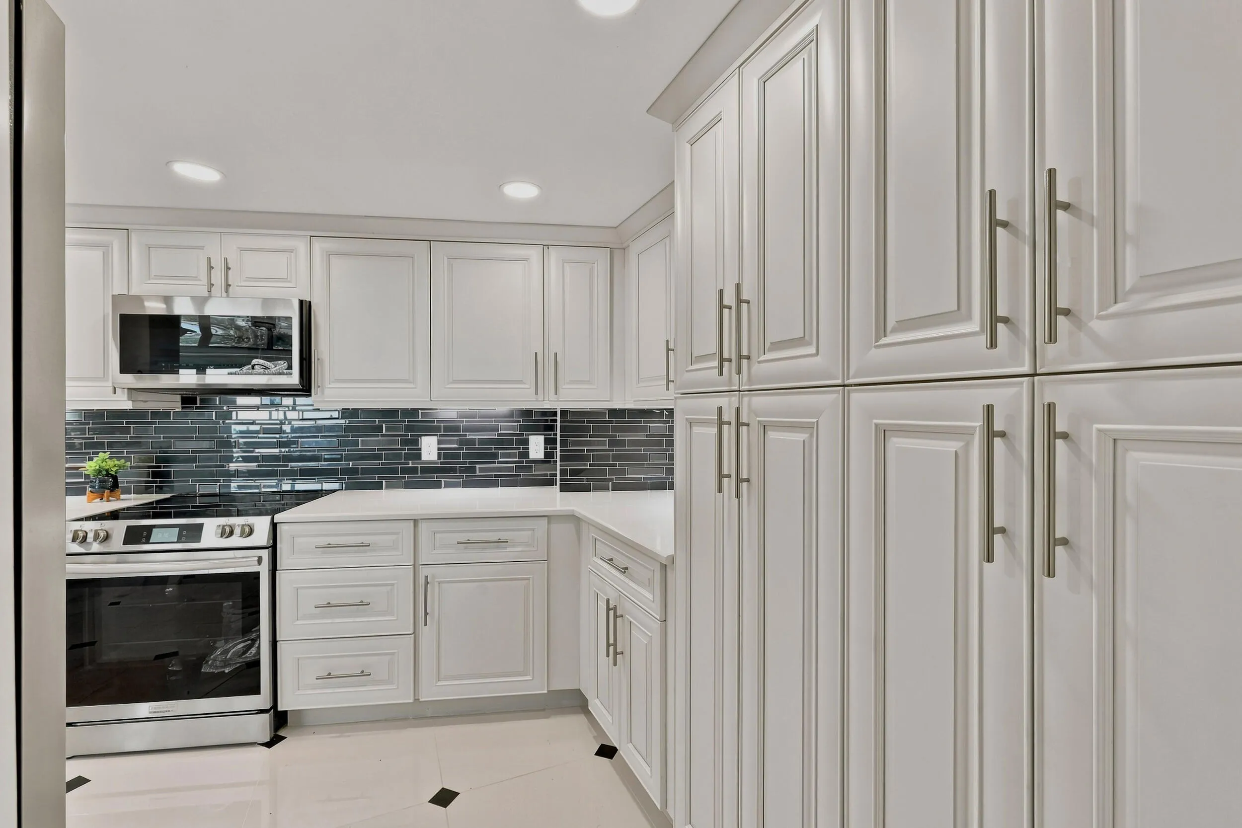 Kitchen pantry area