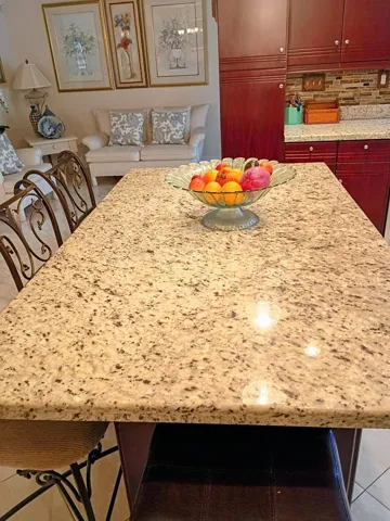 KITCHEN ISLAND