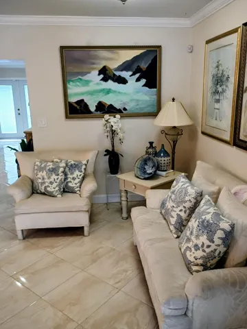 HOME ENTRY 2