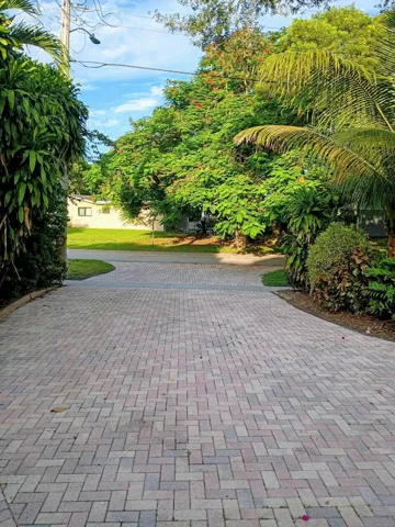 DRIVE WAY 6