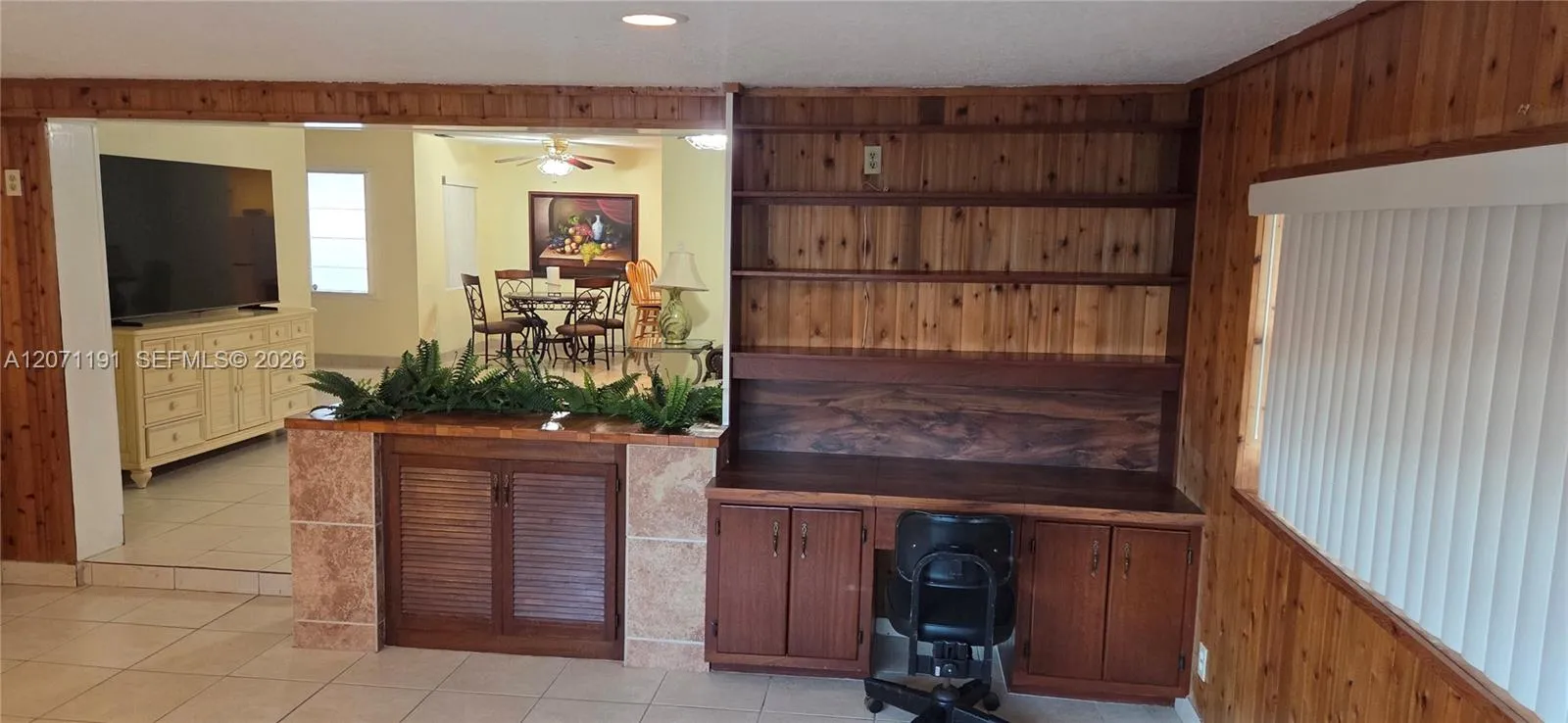 Built in Desk/Book Case