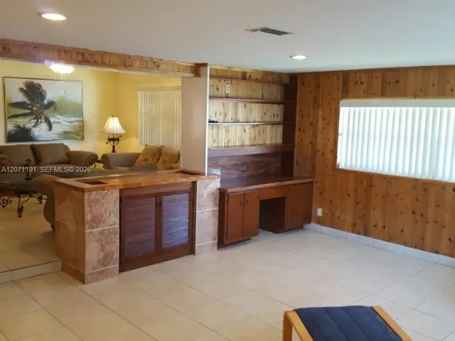 Built in Desk/Book Case