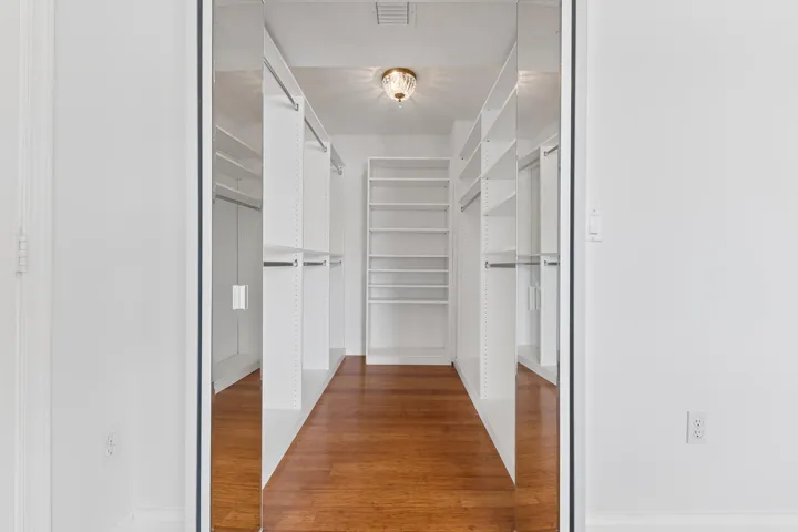 Walk-in Closet