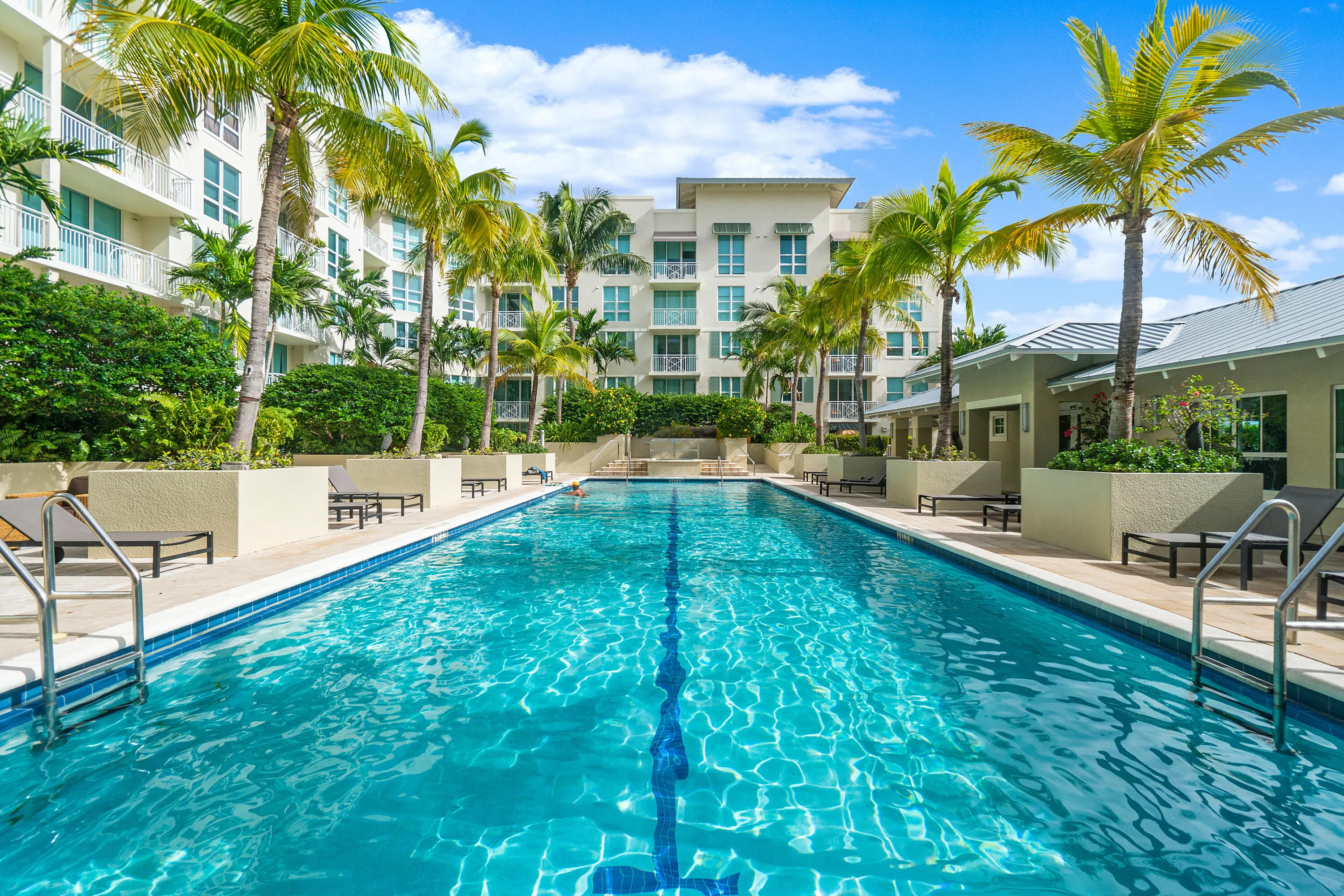 032-480HibiscusStreet-WestPalmBeach-FL-3