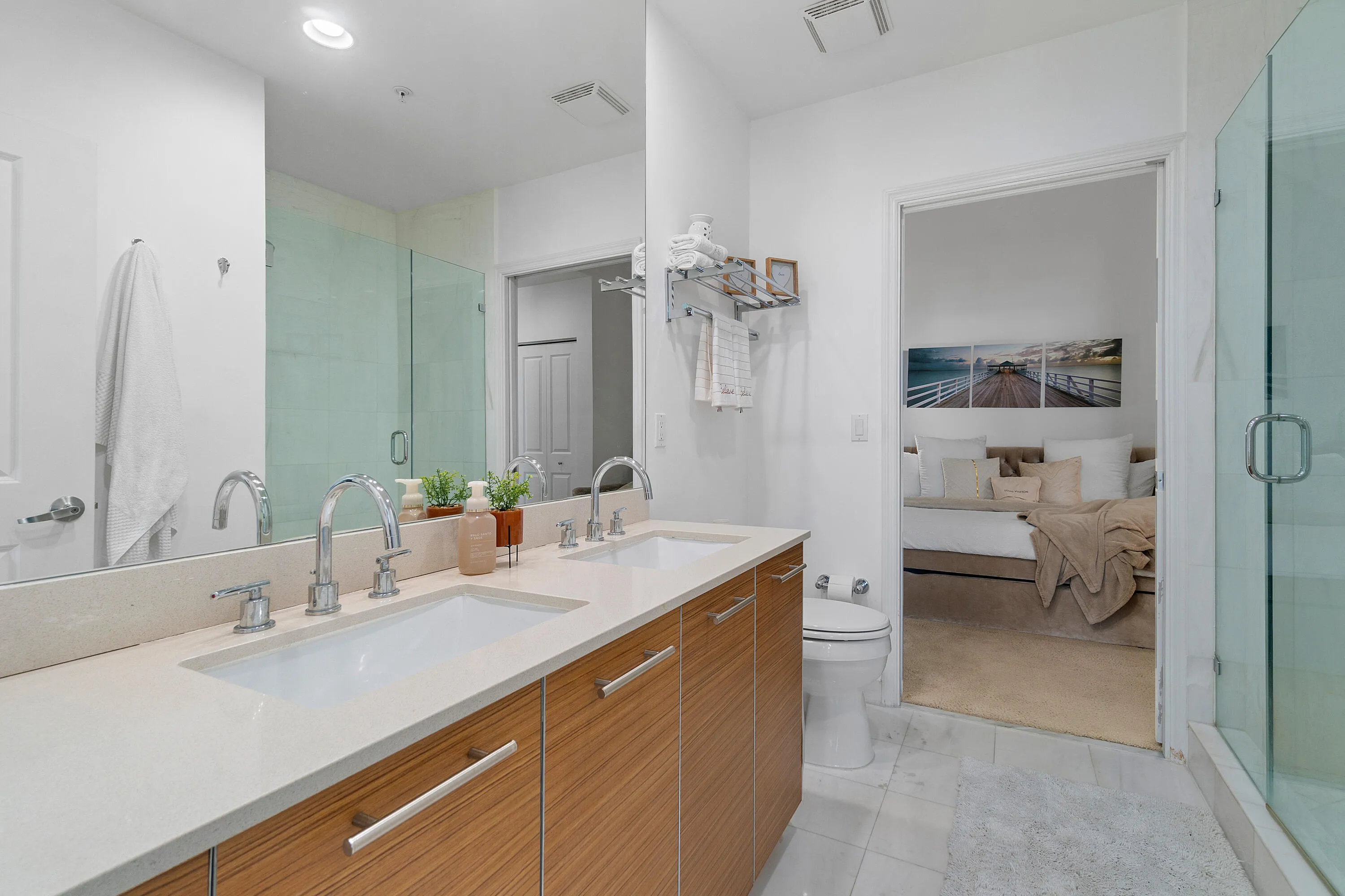 019-480HibiscusStreet-WestPalmBeach-FL-3
