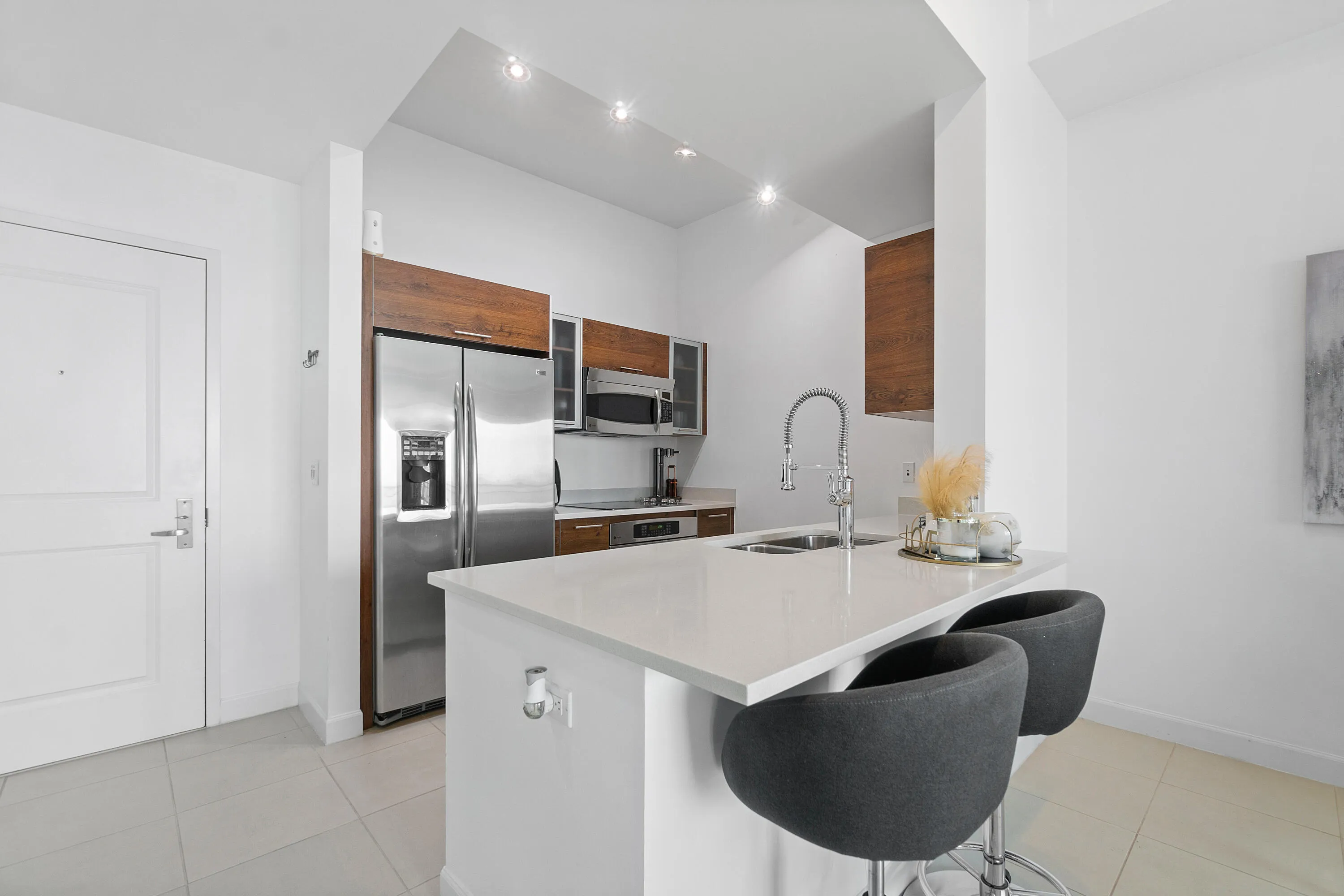 012-480HibiscusStreet-WestPalmBeach-FL-3