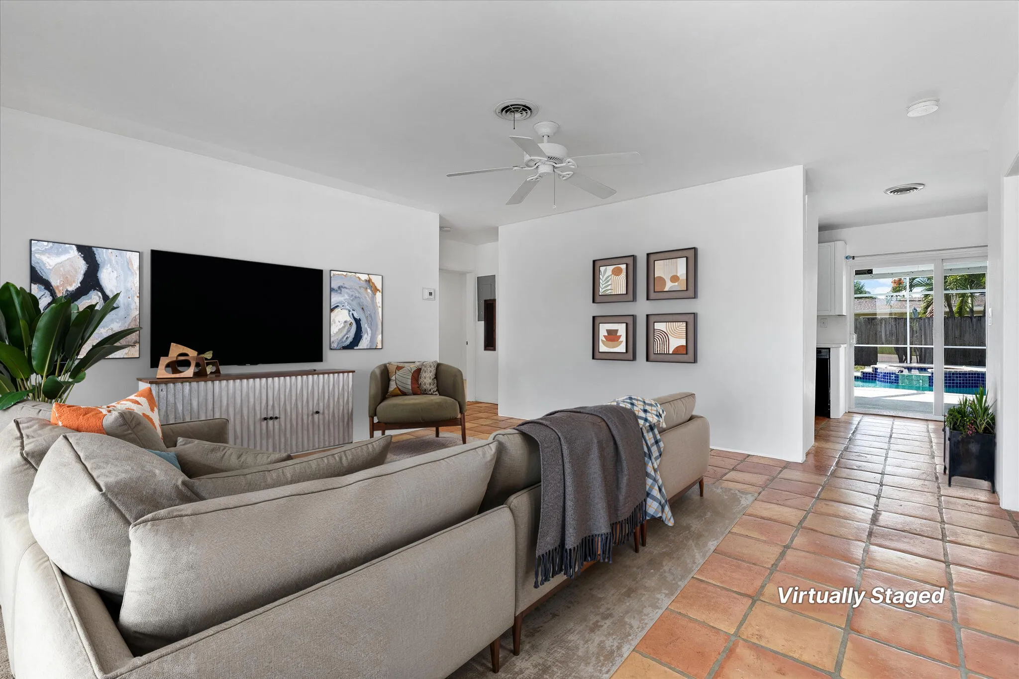 Living room 2