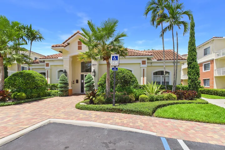 baywinds HOA building