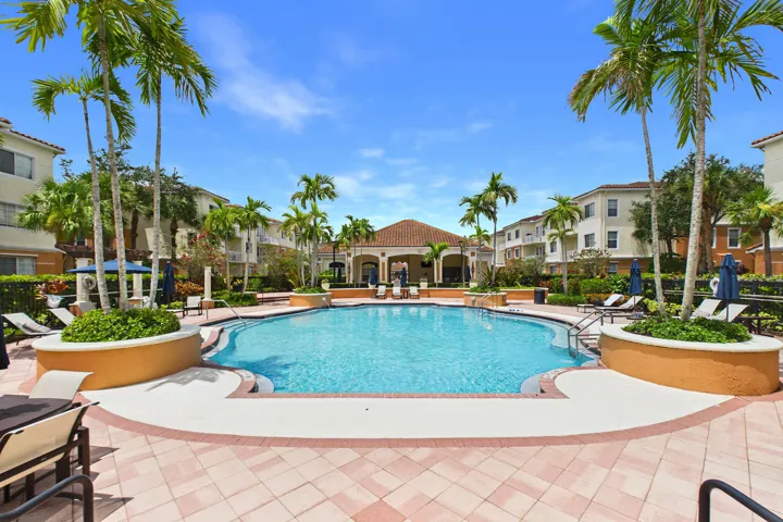 baywinds HOA pool