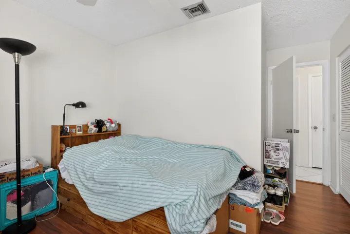 48-web-or-mls-1960-3043