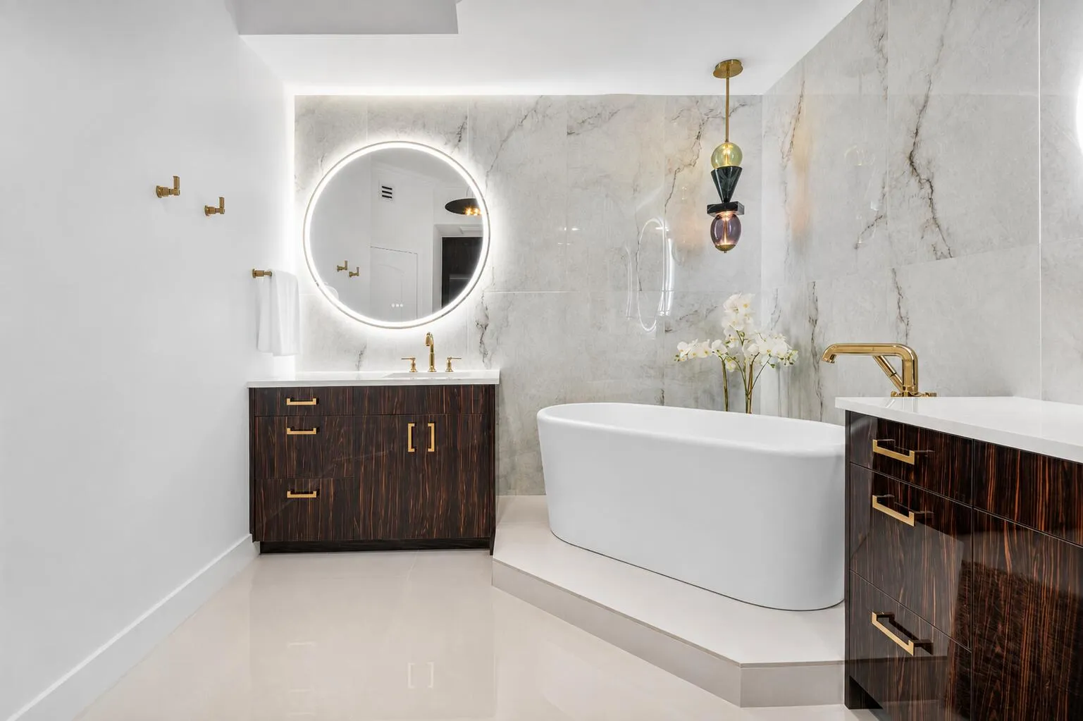 Primary Bathroom Suite