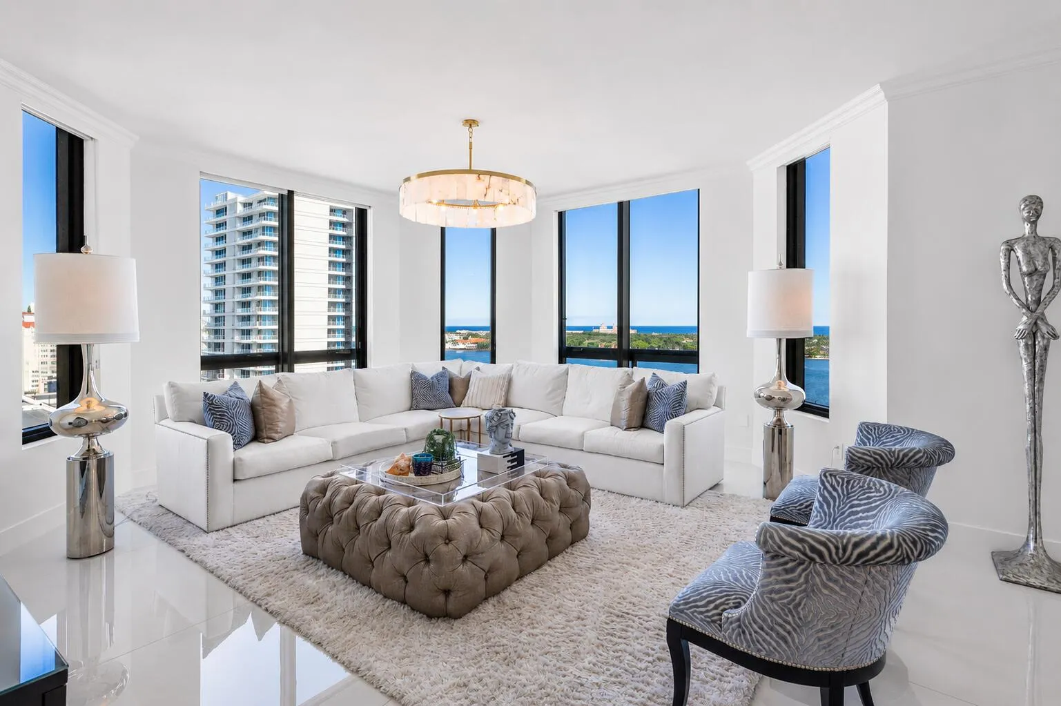 Living Room w Expansive Water Views