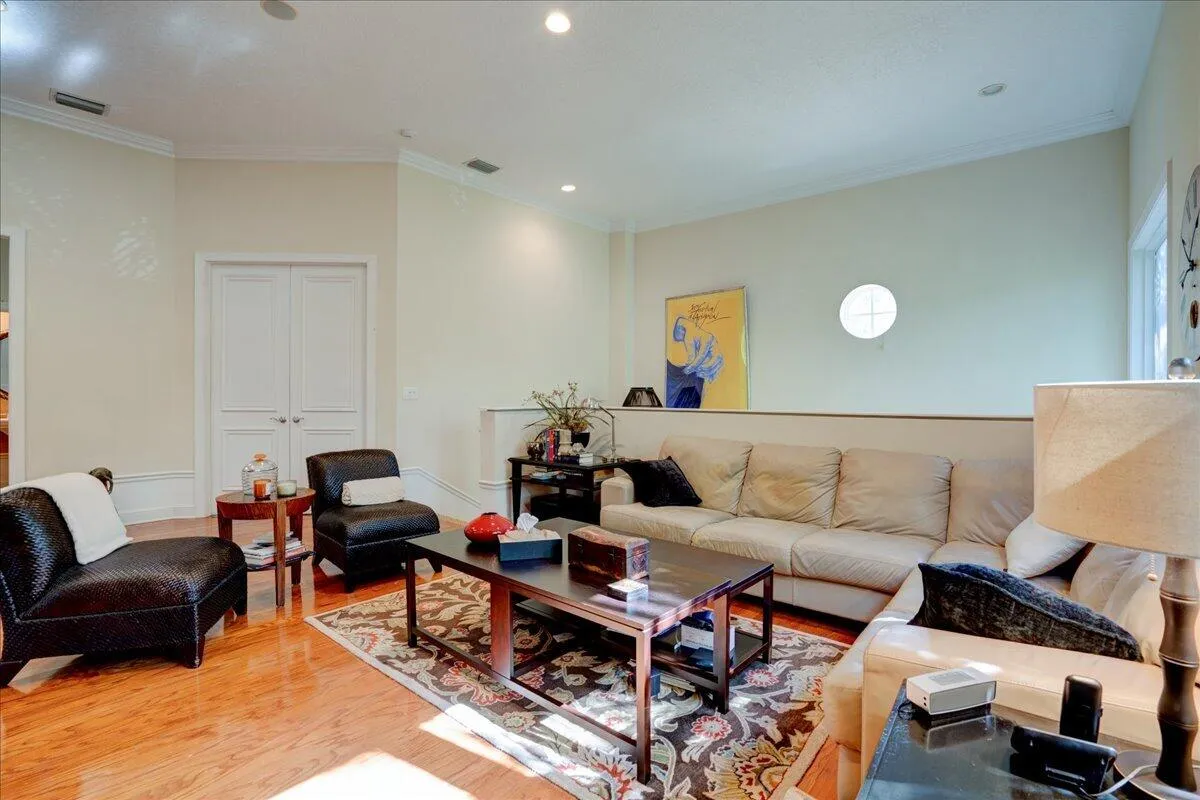 10-6244 Graycliff A-8