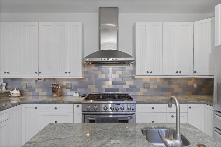 1106 N Lakeside Dr Lakeworth - 205