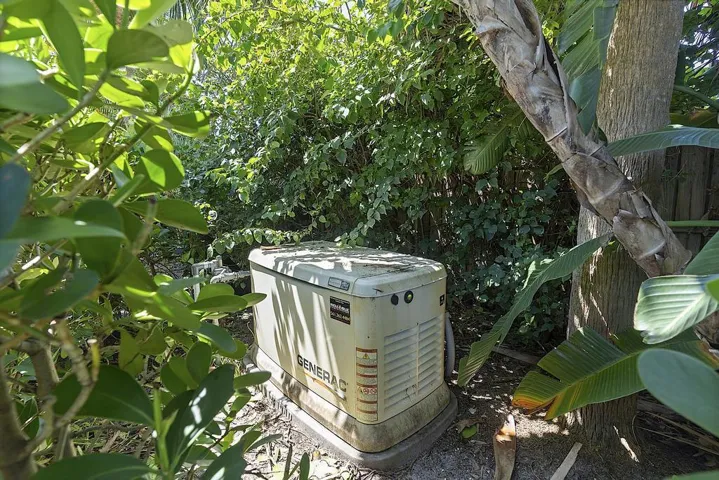 1106 N Lakeside Dr Lakeworth - 236