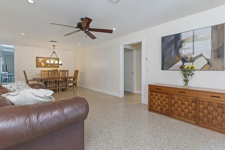 1106 N Lakeside Dr Lakeworth - 189