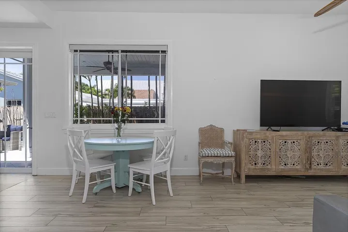 1106 N Lakeside Dr Lakeworth - 211