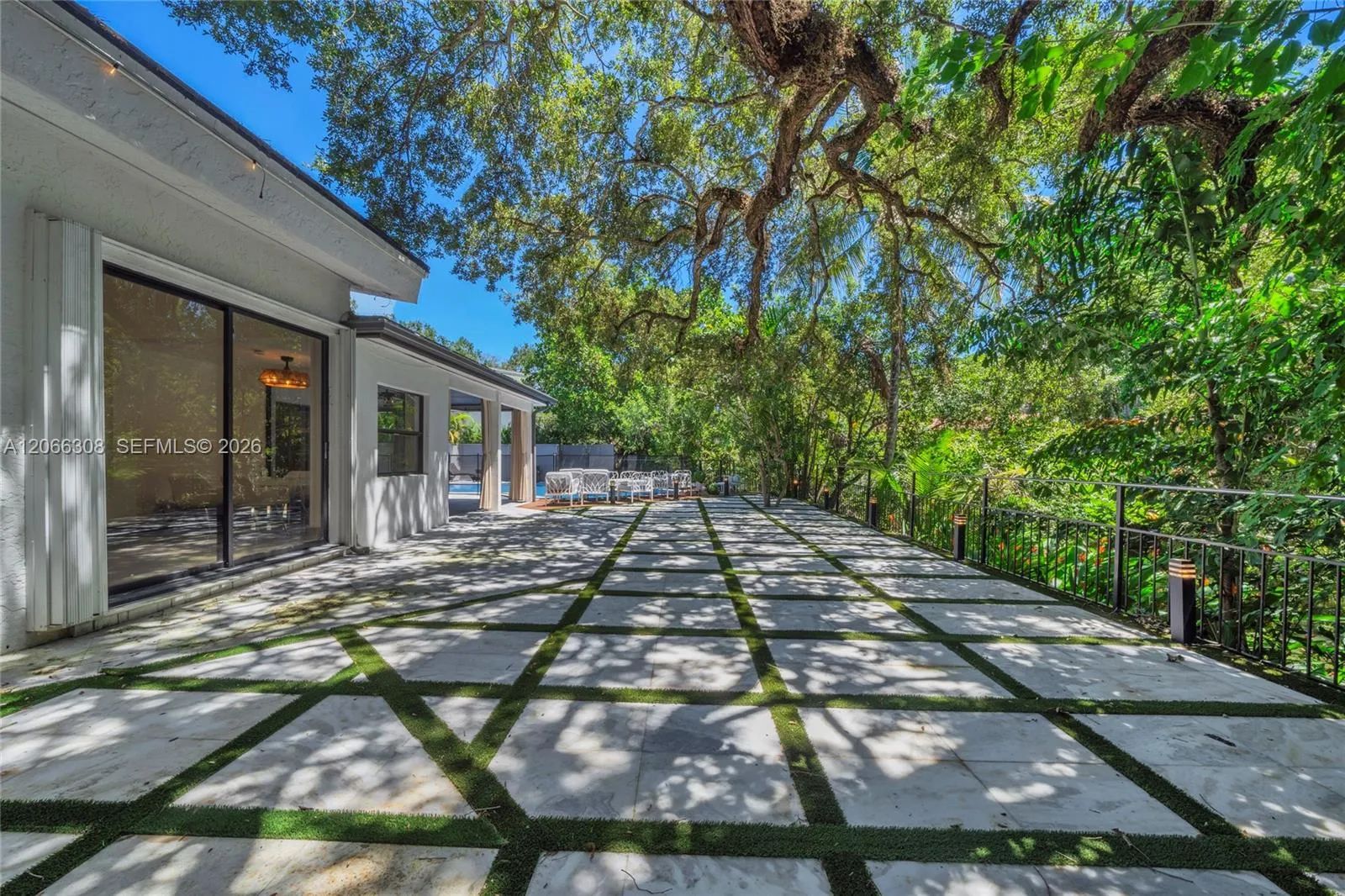 Property photo 24