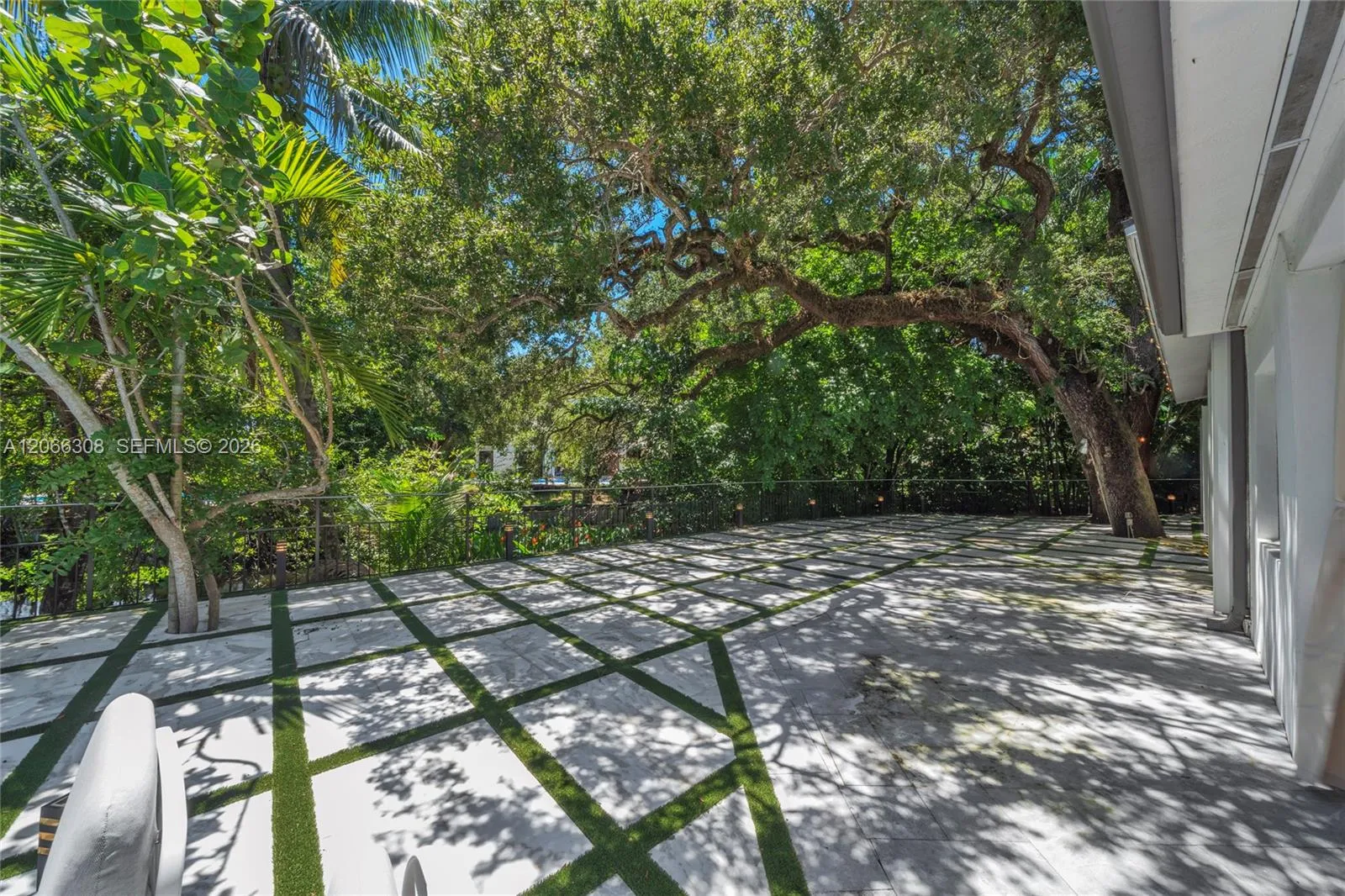Property photo 76