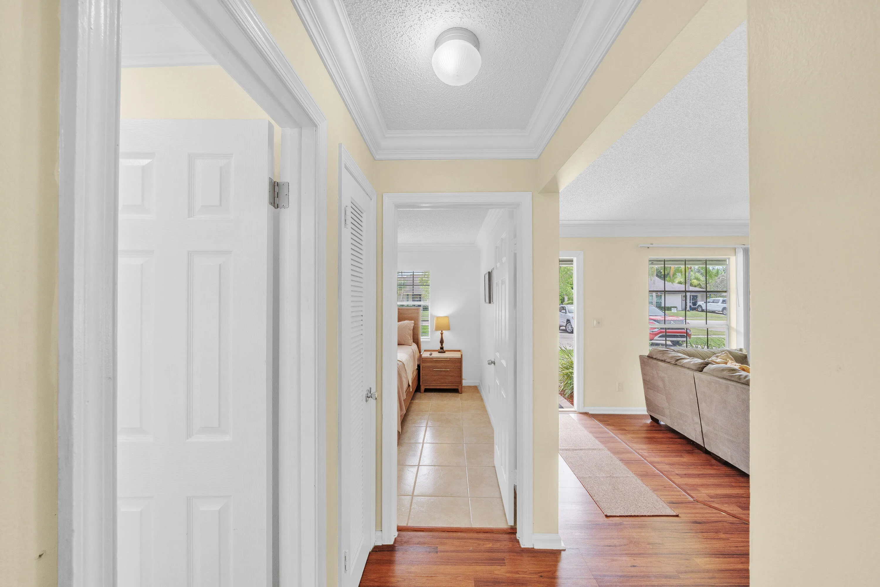 15 Foyer (1)