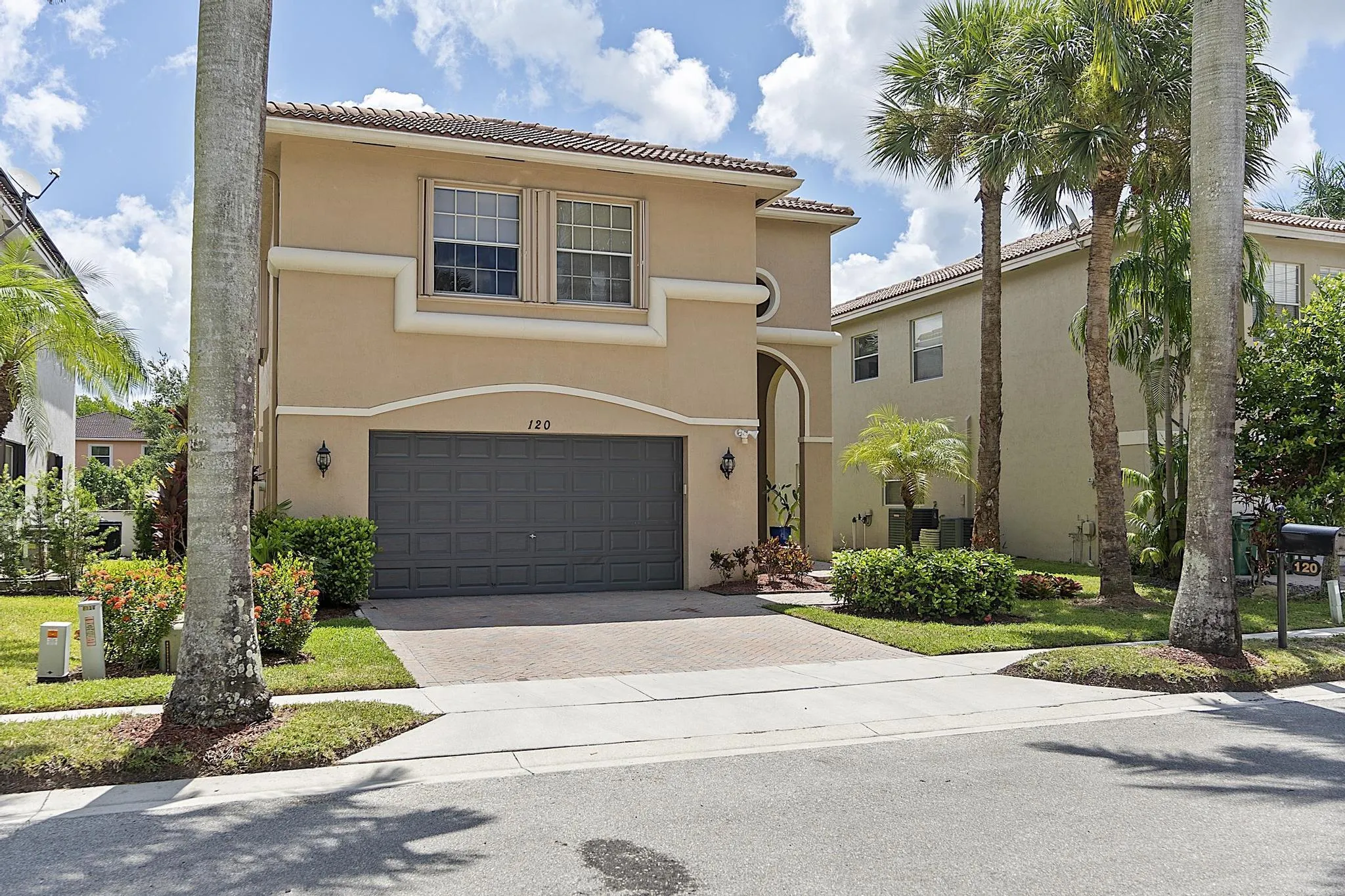 120 NW 117th Ter, Plantation, FL 33325 -