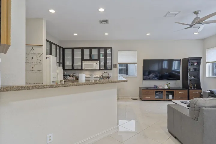 120 NW 117th Ter, Plantation, FL 33325 -