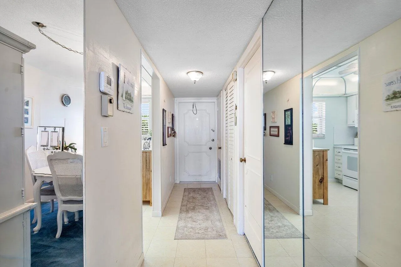 002-555Northwest4thAvenue-BocaRaton-FL-3