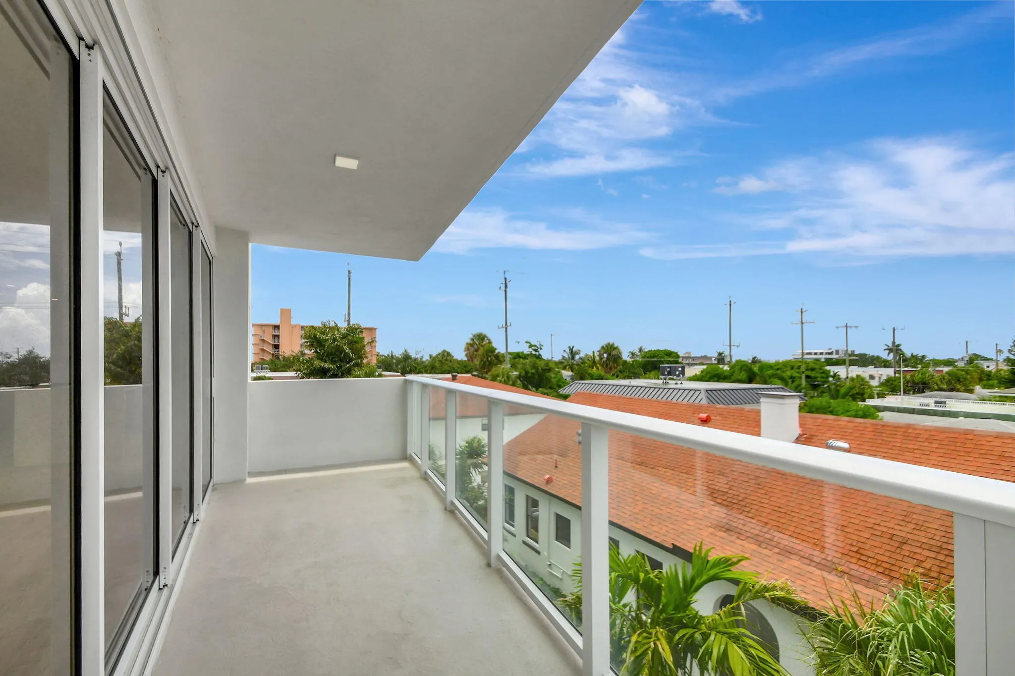 expansive wrap around balcony