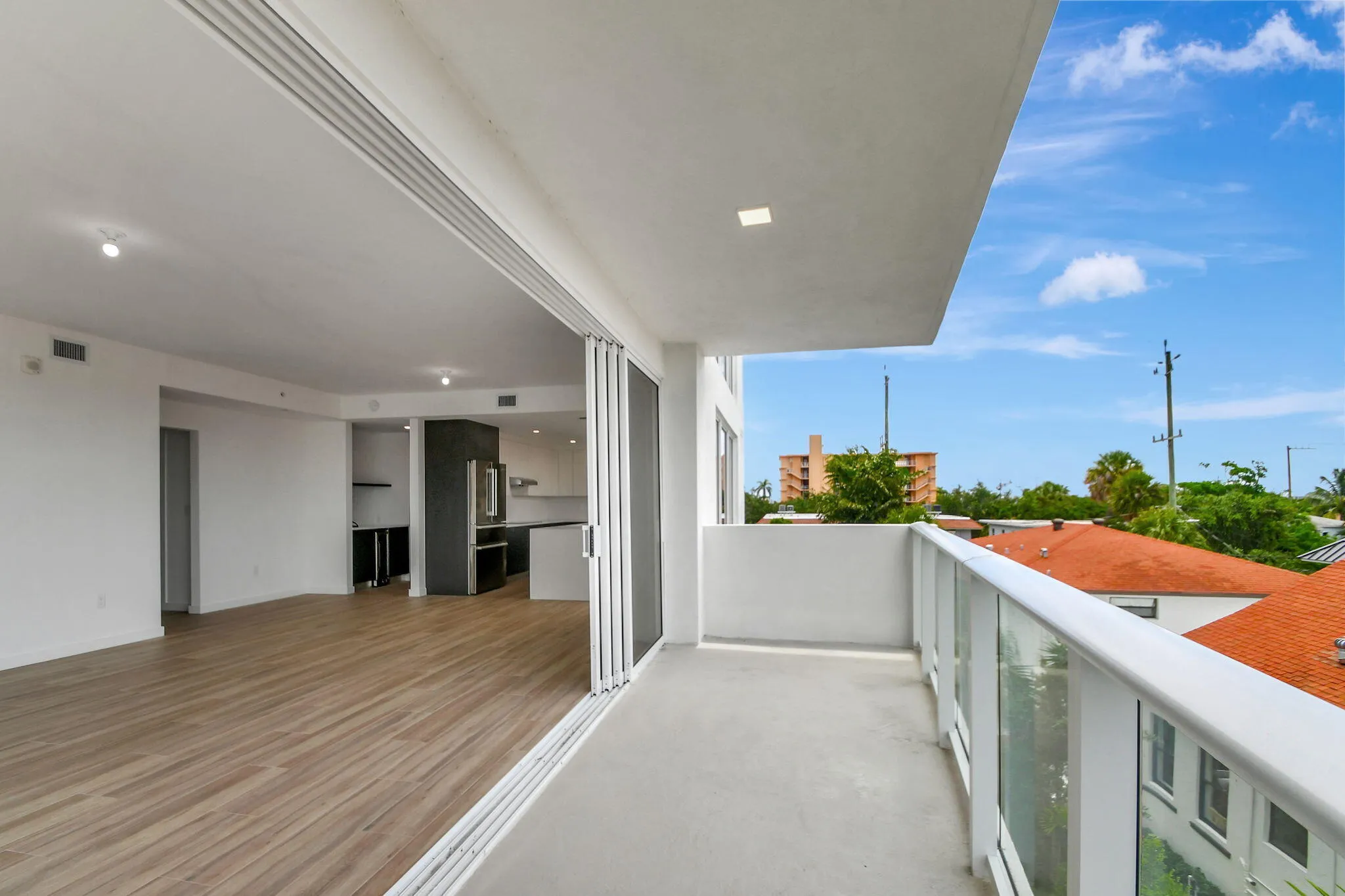 expansive wrap around balcony