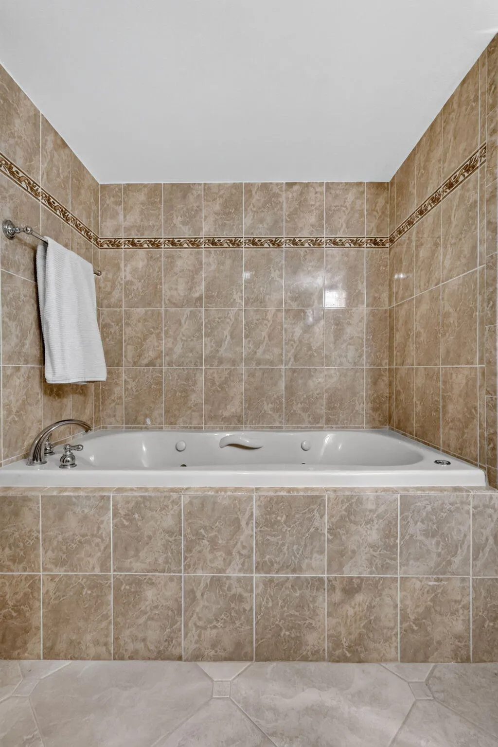 MBR Jacuzzi