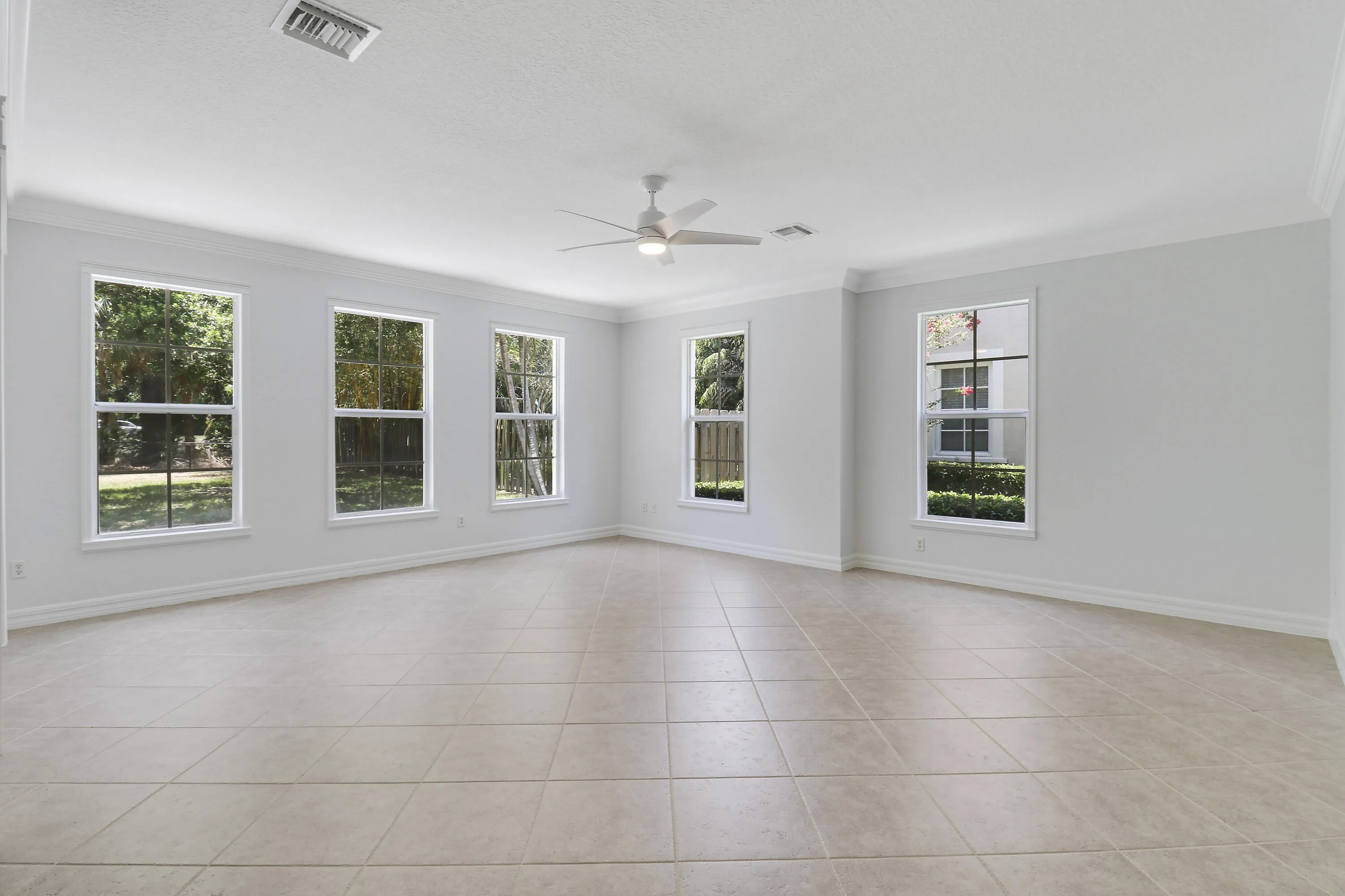Large Great Room w Windows everywhere!