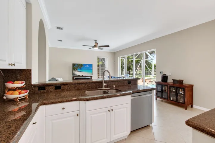 Raised Breakfast Bar