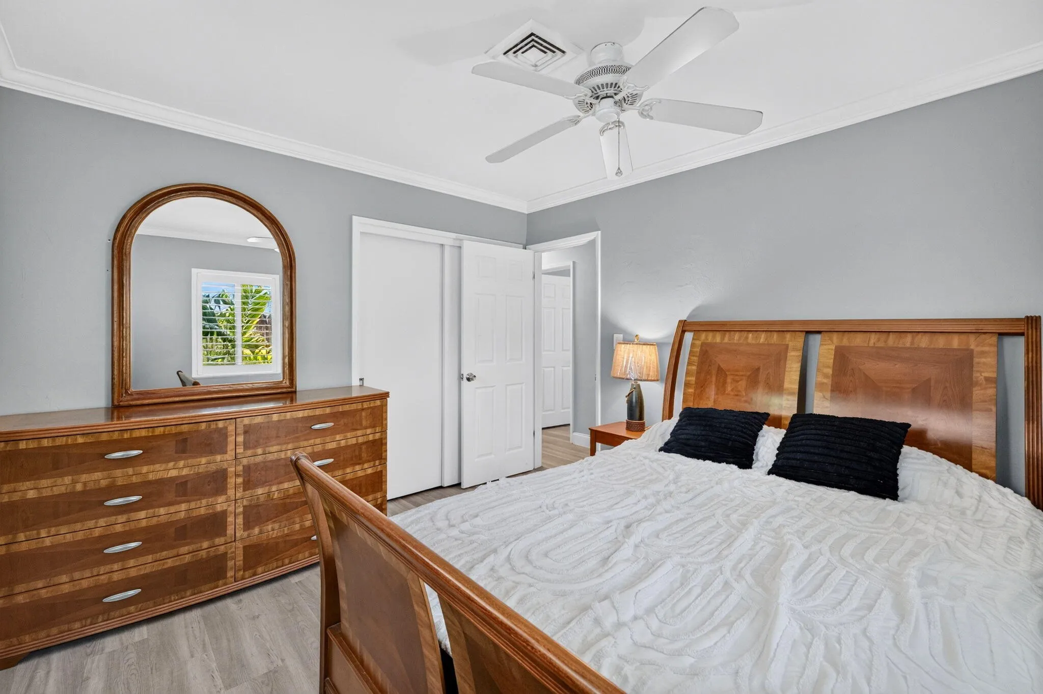 29-web-or-mls-699A9222