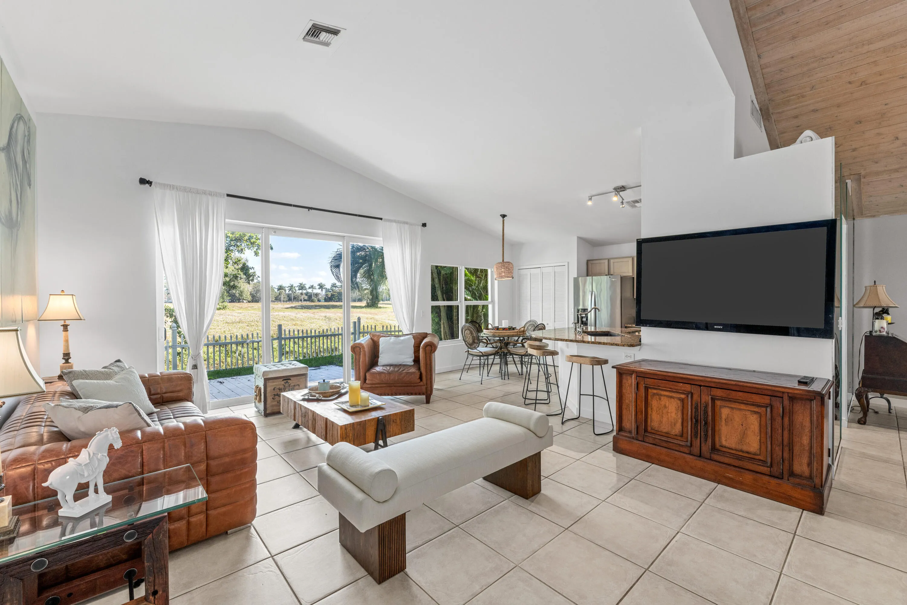 2650 Fairway Cove Ct-print-032-040-DSC 3