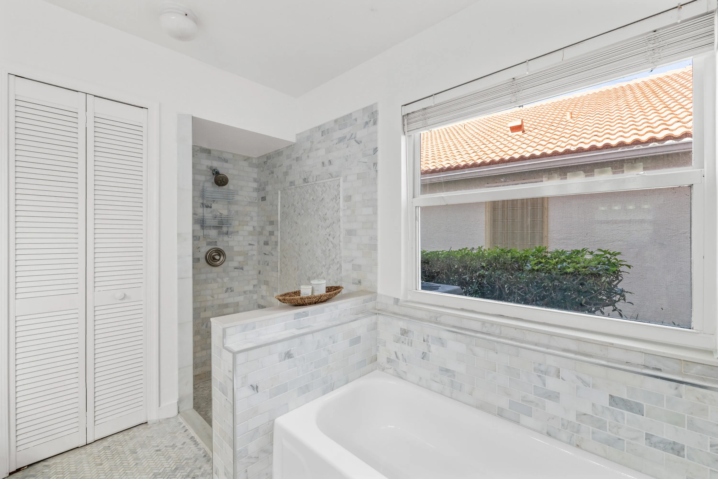 2650 Fairway Cove Ct-print-044-021-DSC 3