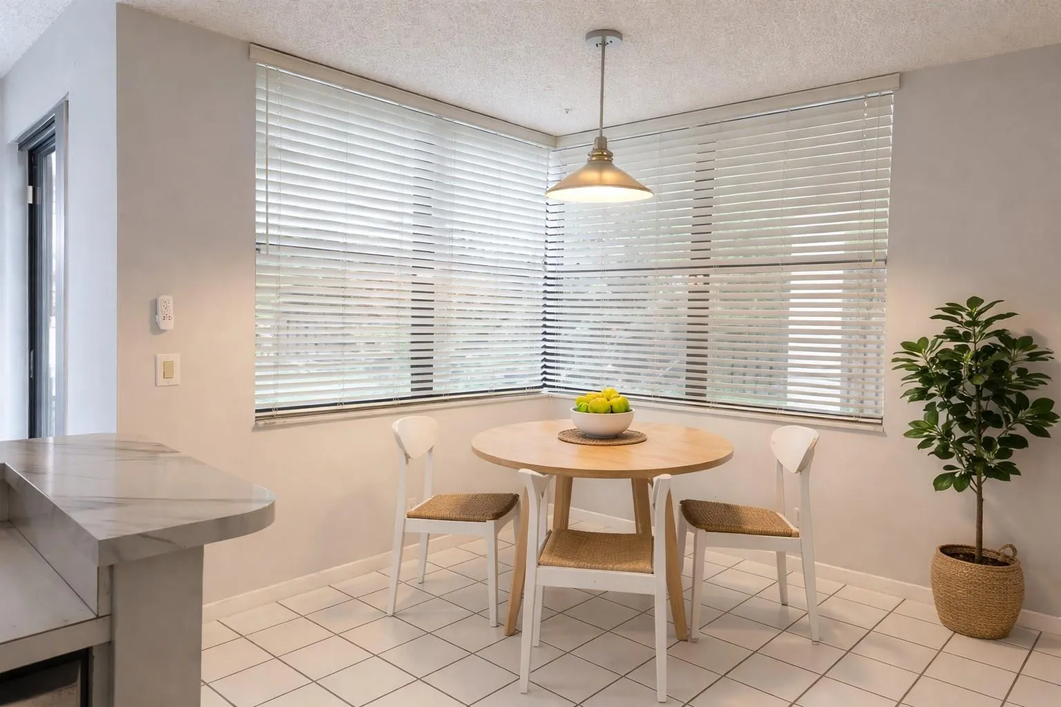 Breakfast Area, Virtually staged