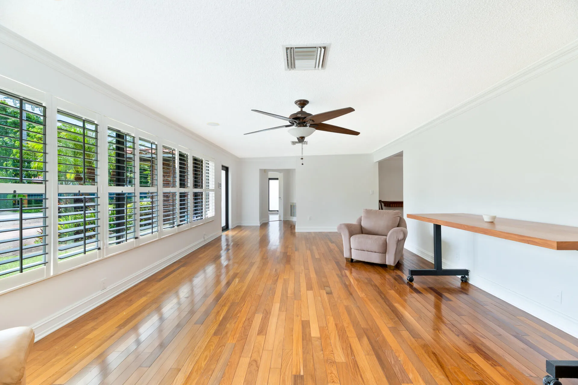 20260814 - 4621 NE 18th Terr - MR-10