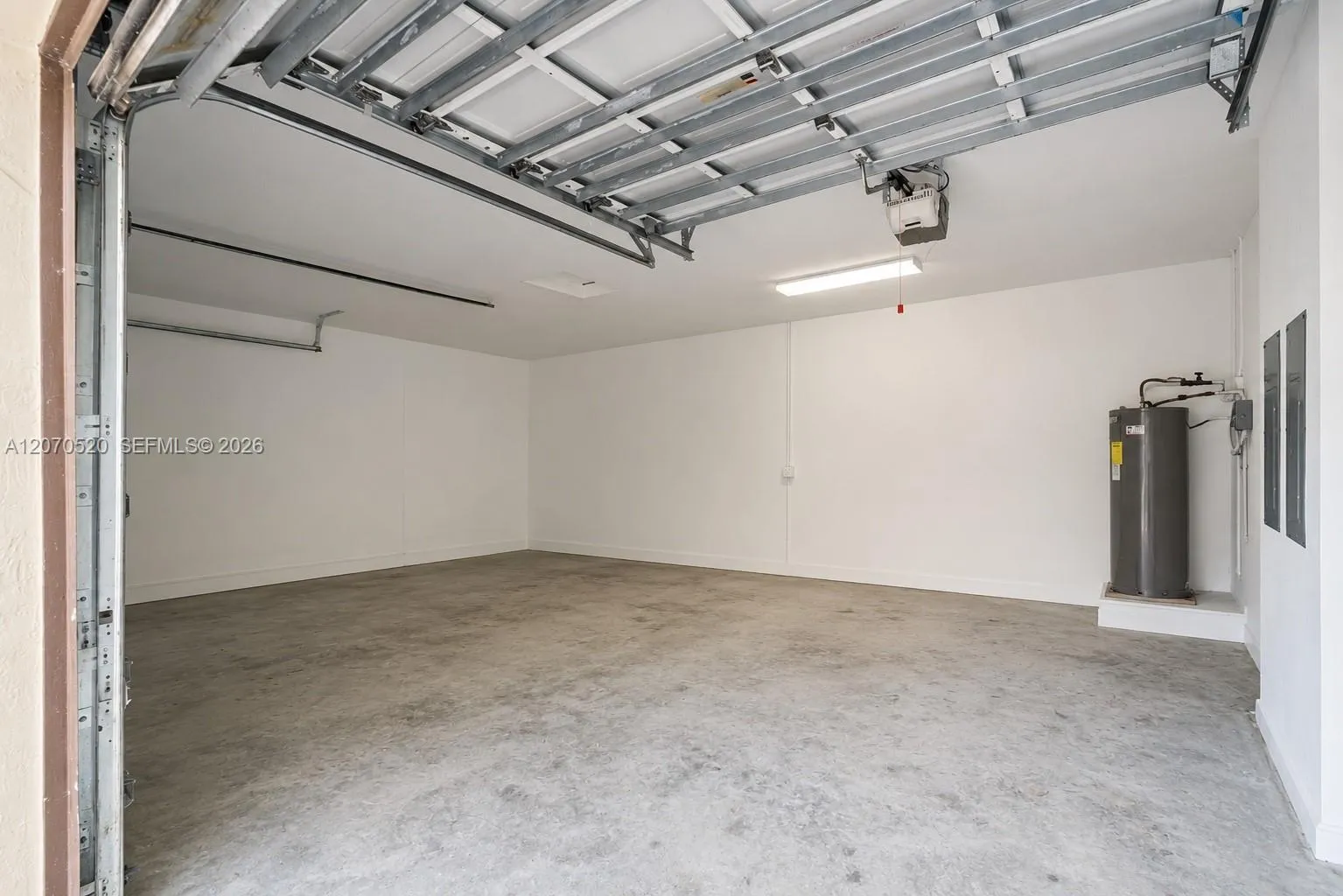 Property photo 64
