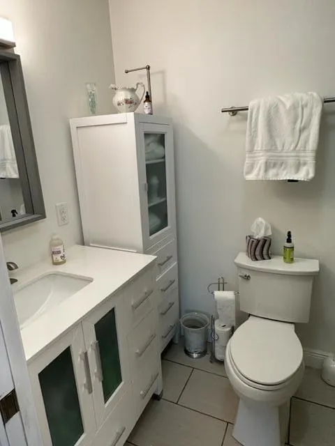 MASTER BATH