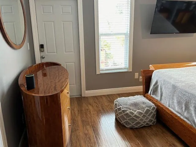 MASTER & EXIT TO BACK PATIO AREA