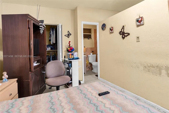 Photo 34