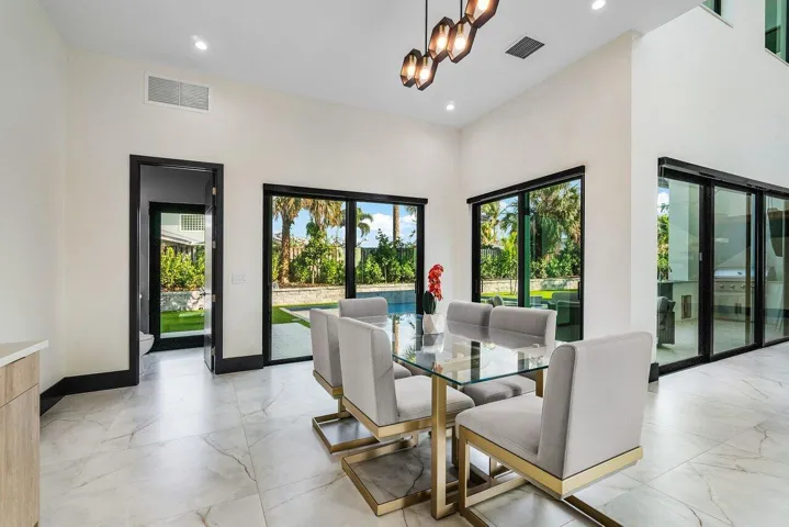 012-13480USHighway1-JunoBeach-FL-33408-S
