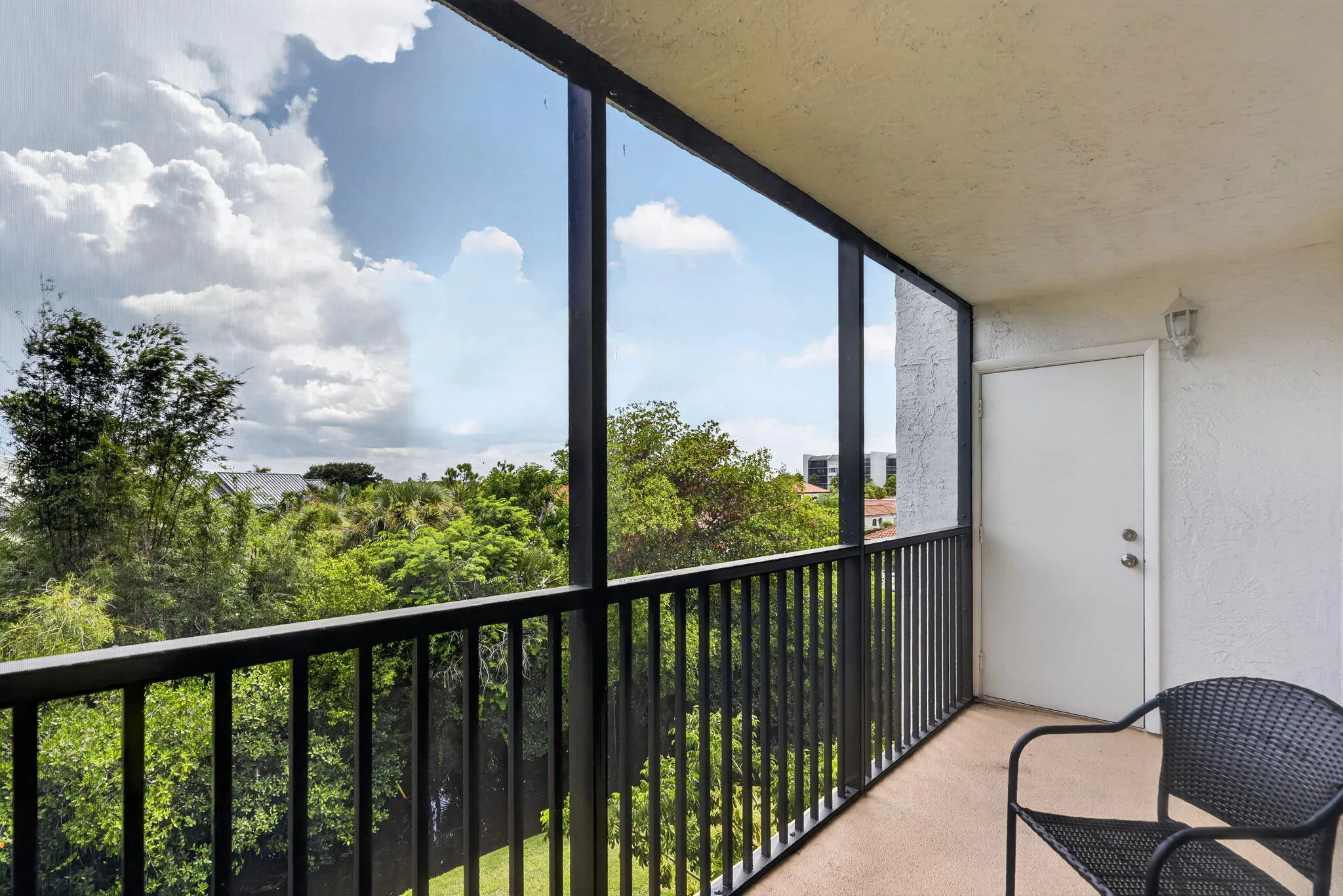 Screened In Balcony/South Exposure