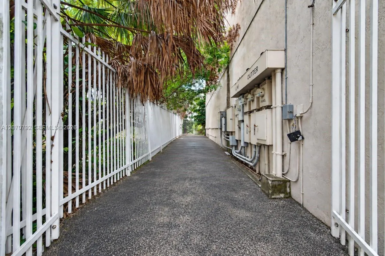 Property photo 25