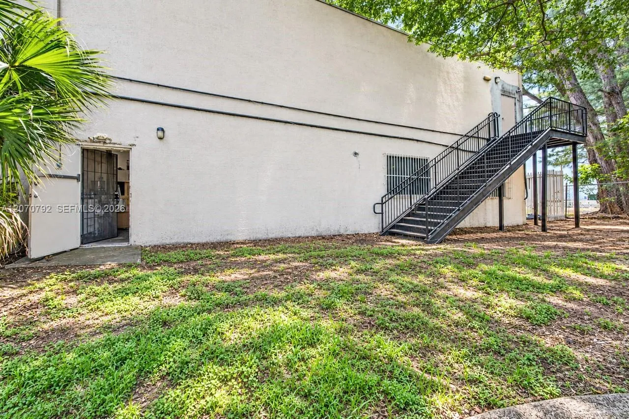Property photo 23