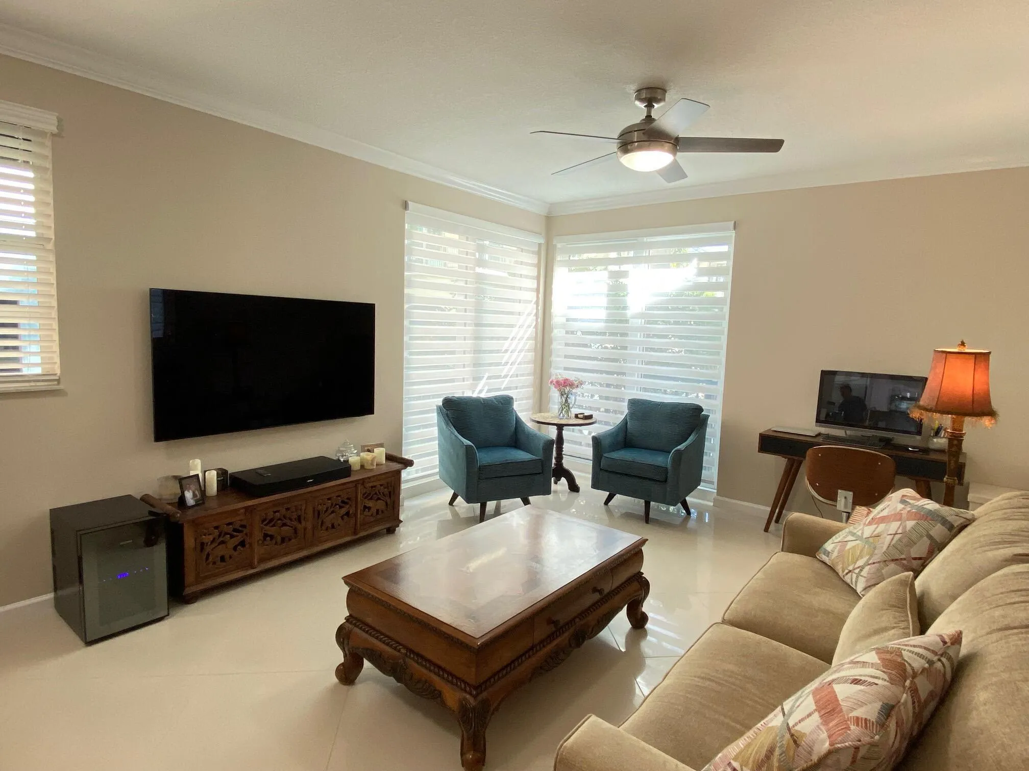 Astor Living Room Dual Wine Refriderator